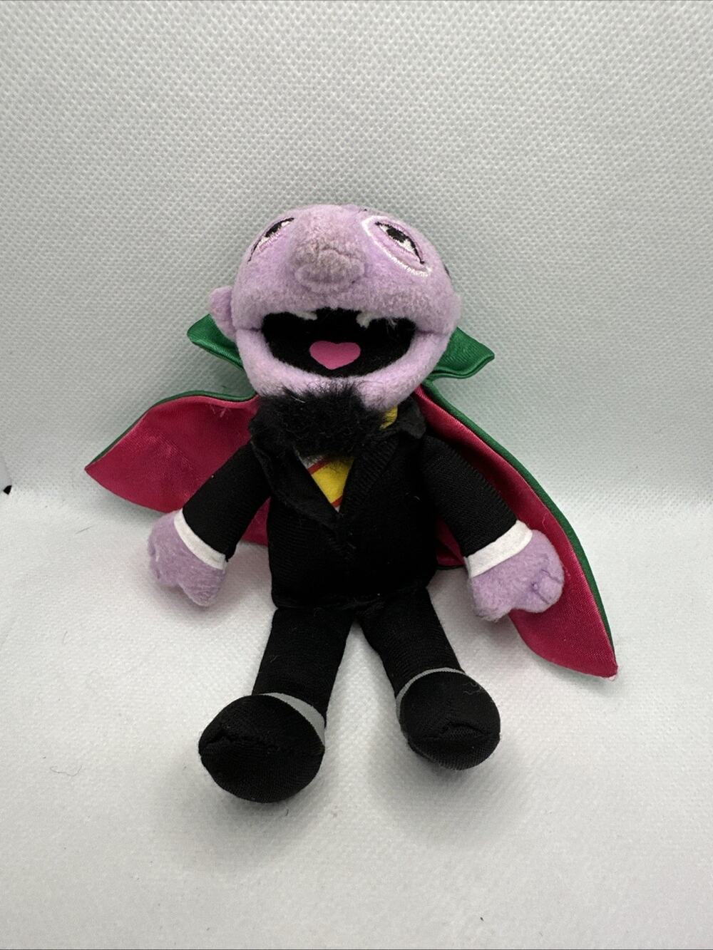 The Count Sesame Street Plush Gund 2013 Satin Cape Finger Puppet 6"